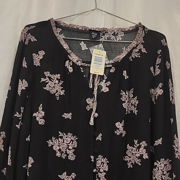 Torrid Black Purple Floral Tie Bust Button Down Blouse - Picture 3 of 9